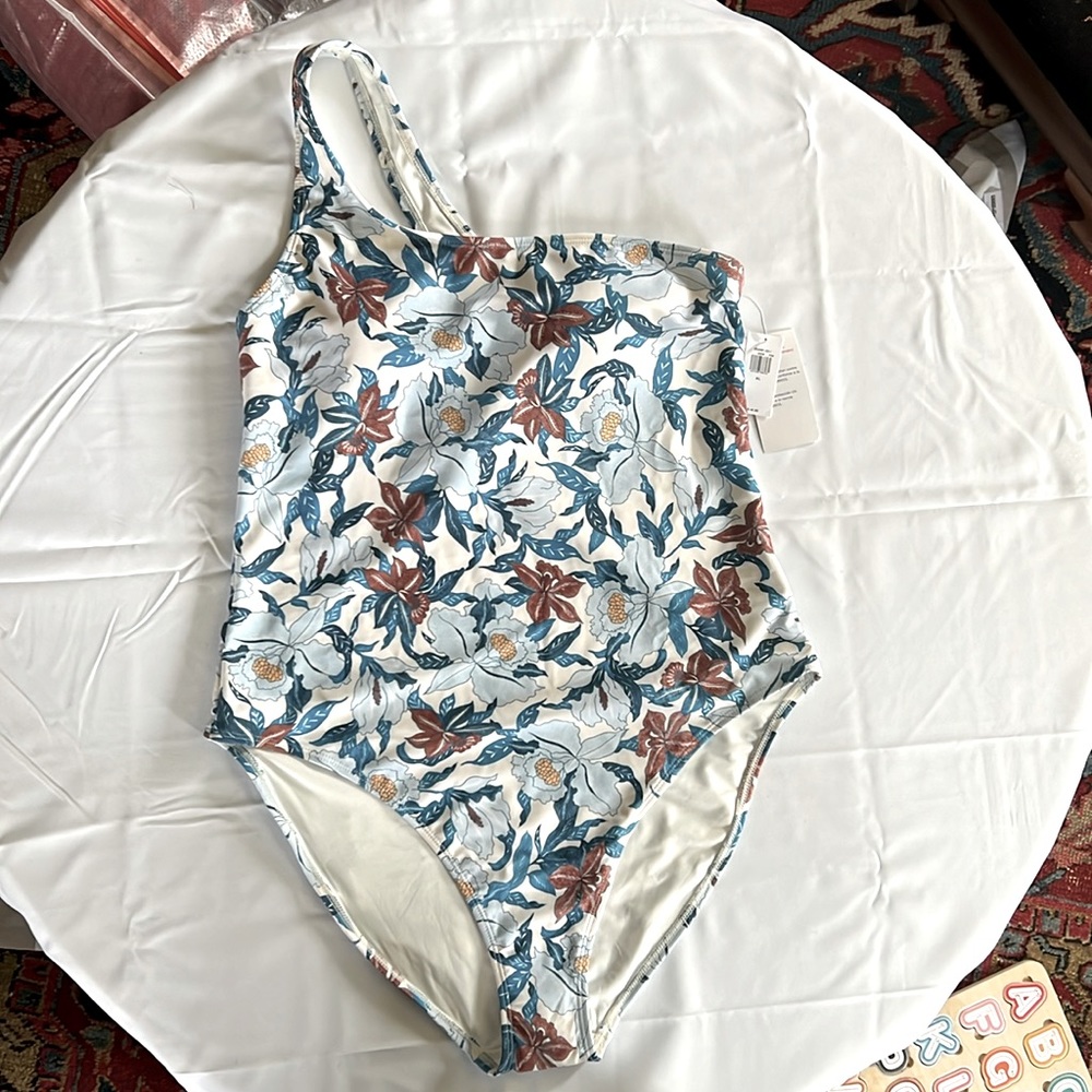 Old Navy Floral Printed One-Shoulder One-Piece Swimsuit Size XL
